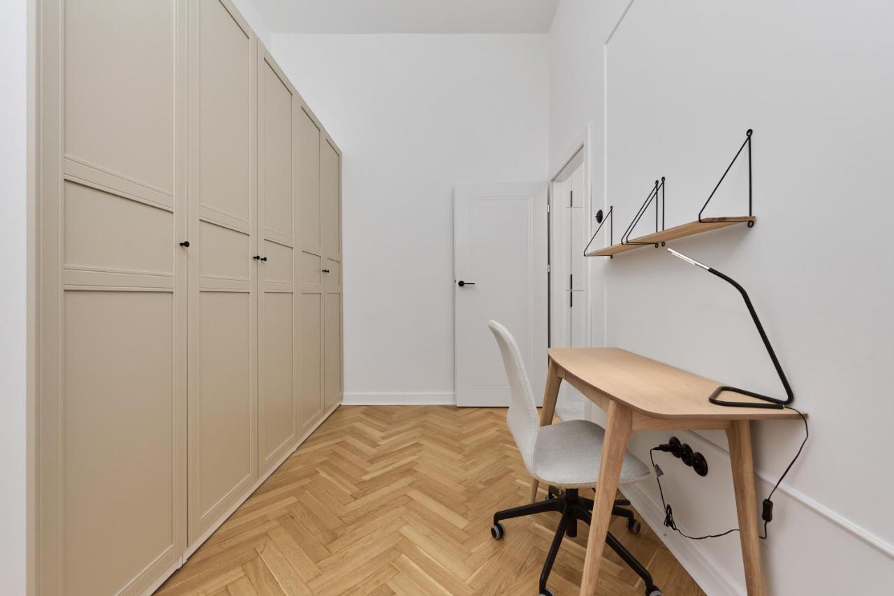 Apartment The Market Square Siedmiu Elektorow By Renters